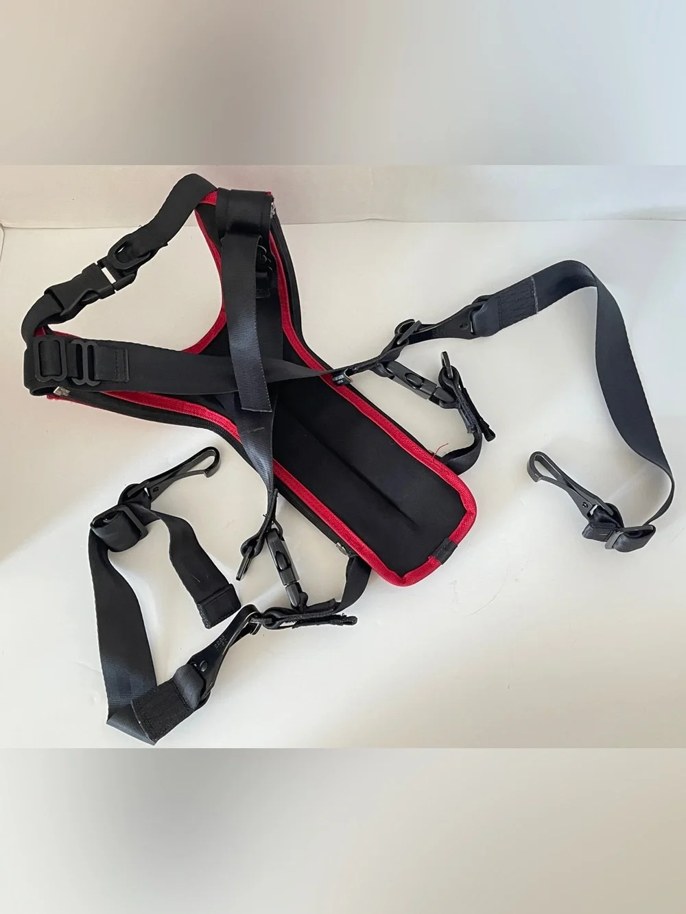 Sleepypod Clickit Utility 3 Point Dog Safety Travel Harness - Red/Medium